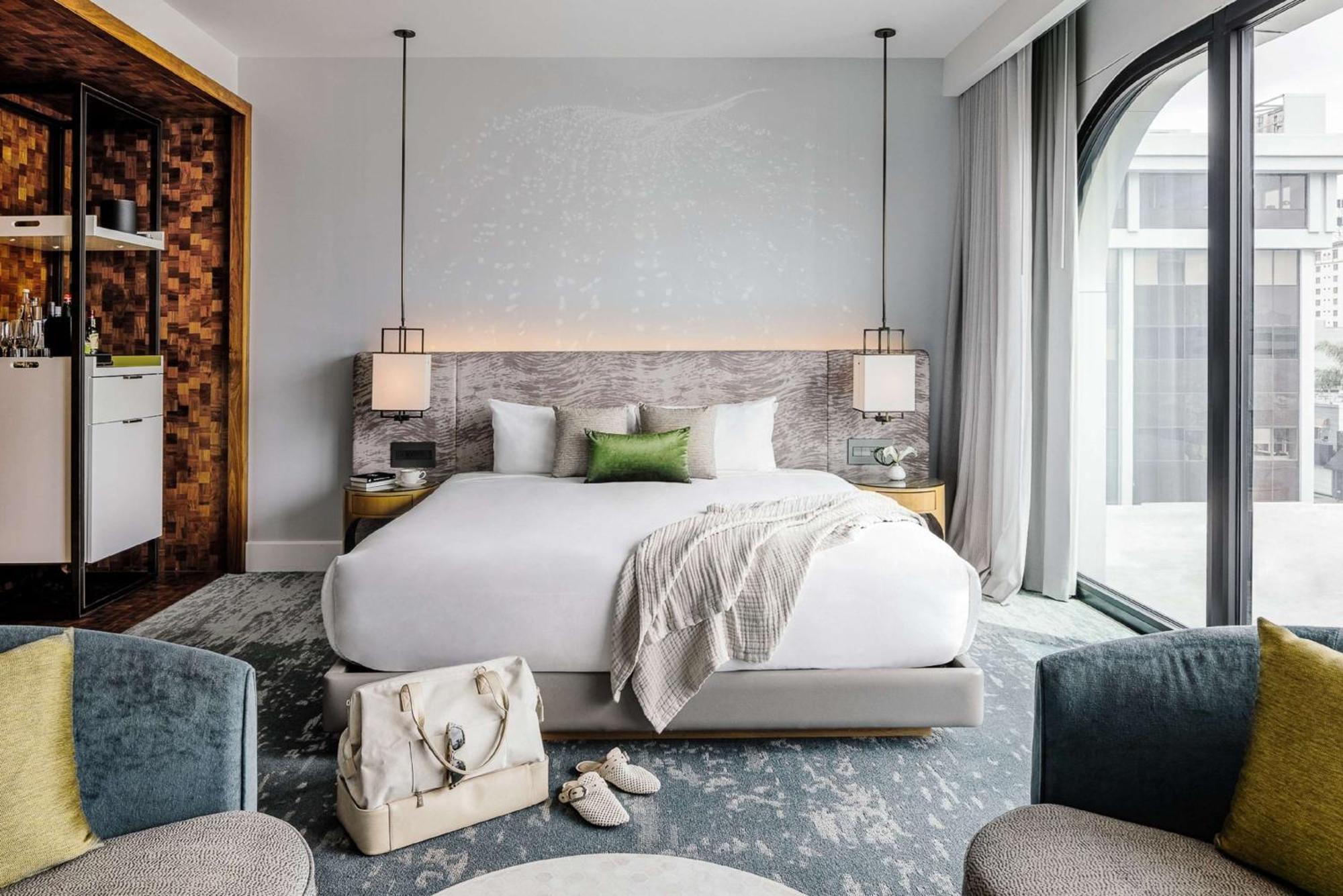 Dream Hollywood, By Hyatt Los Angeles